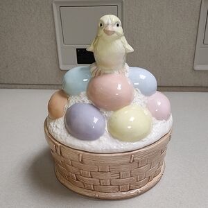 2 Piece Ceramic Easter Egg Basket With Chick